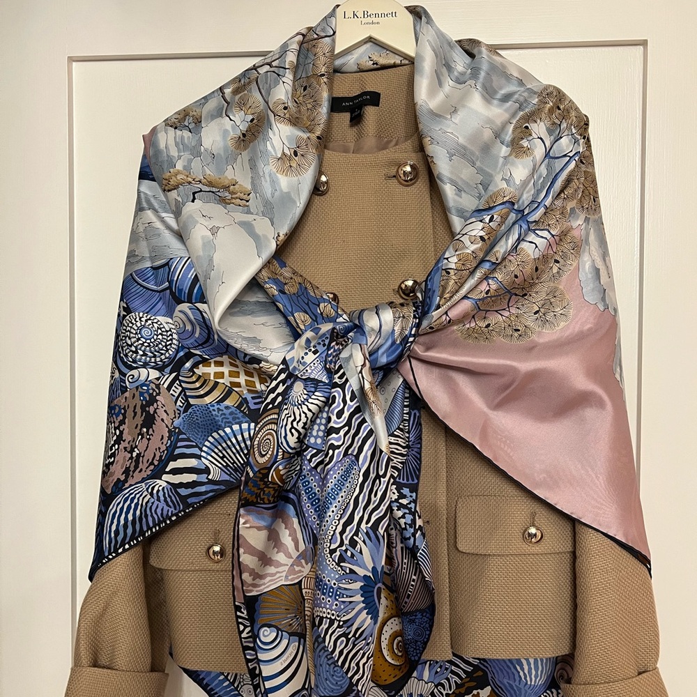 Hermes Silk Sieste Au Paradis Shawl 140 Bleu Glacier Vieux